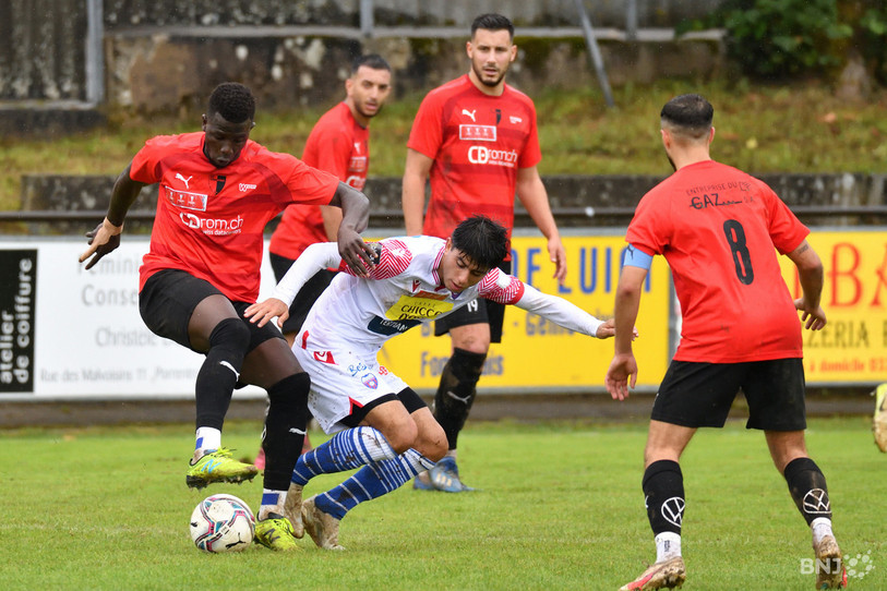Le FC Porrentruy va devoir patienter au moins une saison avant de rejouer un match de Coupe de Suisse sur sa pelouse comme ici le 19 septembre dernier (photo : archives/Georges Henz).