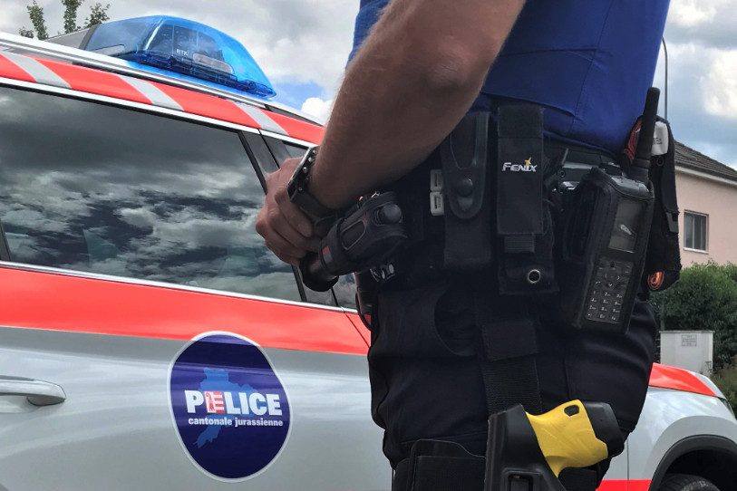 La police est intervenue entre Delémont et Courroux jeudi après-midi. (Photo : Police cantonale ) 