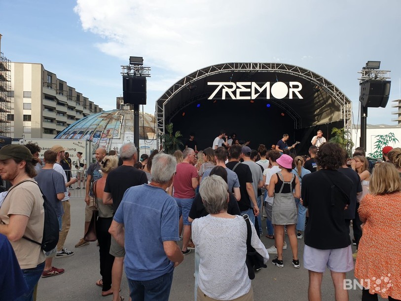 Le duo de rappeurs de la région Di Alma s'est produit sur la scène du Tremor Village samedi.