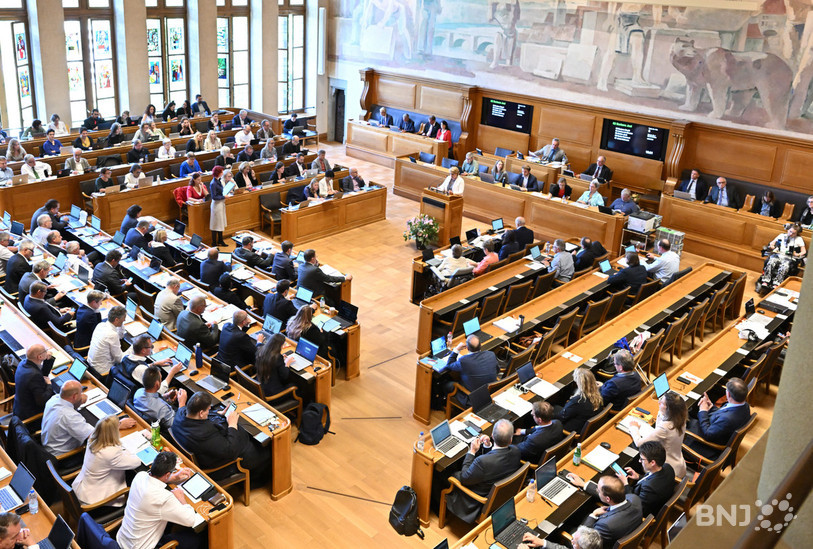Le Grand conseil bernois ne veut pas d'une augmentation générale des allocations familiales. (Photo : archives).