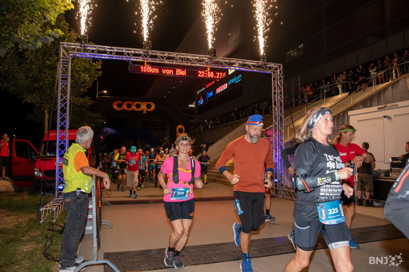 Les 100km de Bienne partiront une nouvelle fois devant la Tissot Arena. (Photo : archives/Georges Henz).