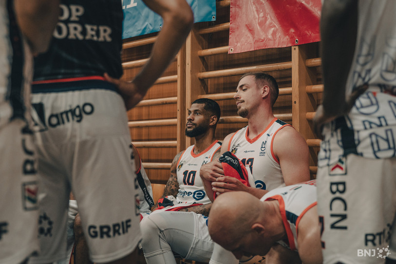 Bryan Colon (numéro 10) regardera désormais loin de Neuchâtel pour son futur. (Photo : Albin Tissier)