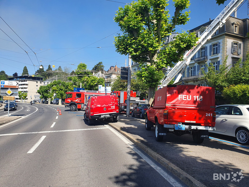 Les pompiers sont nombreux sur place.