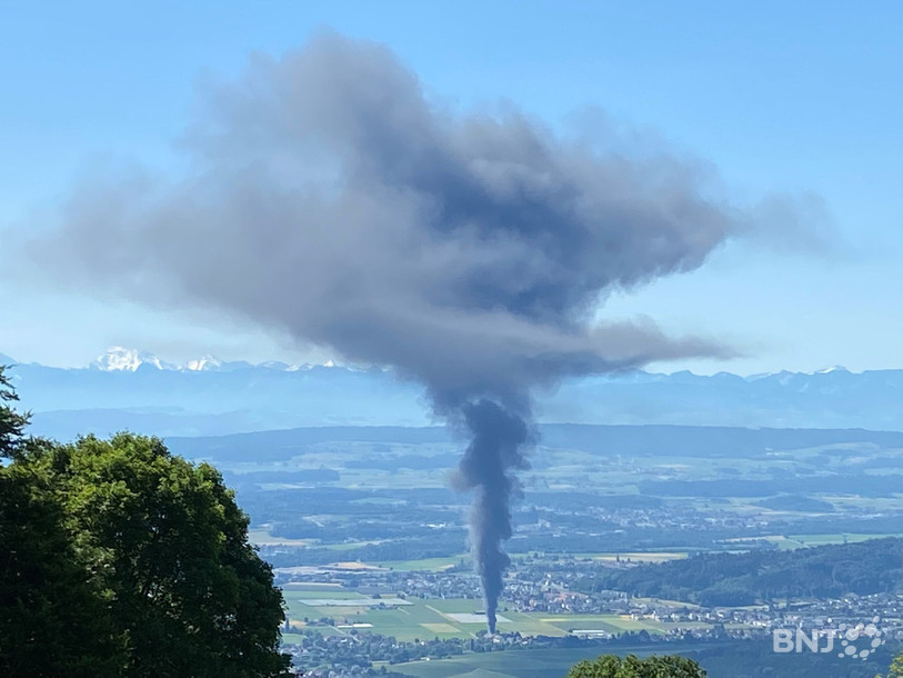 Un entrepôt a pris feu à Schwadernau.