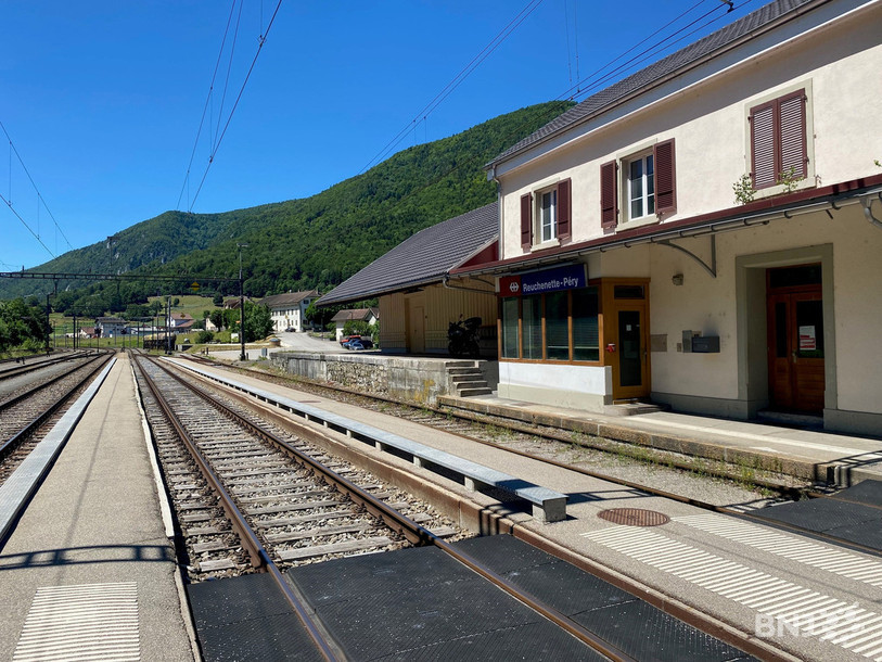 La gare de Péry-Reuchenette ne présente pas toutes les garanties en termes de sécurité. Les autorités craignent un accident grave et demandent aux CFF d'intervenir au plus vite.