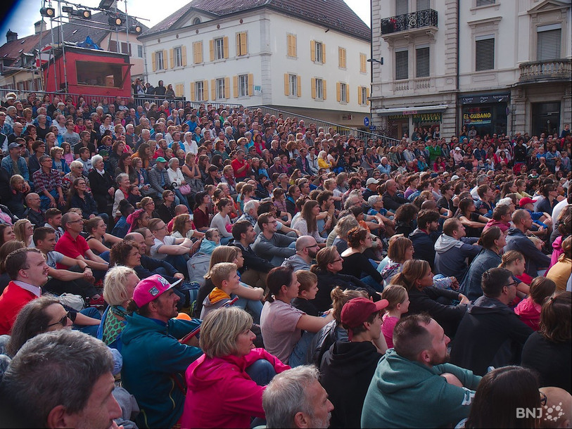 La scène de la place du marché Est deviendra la plus grande scène du festival. Le reste de la place sera dévolu aux stands de nourriture et à la convivialité.