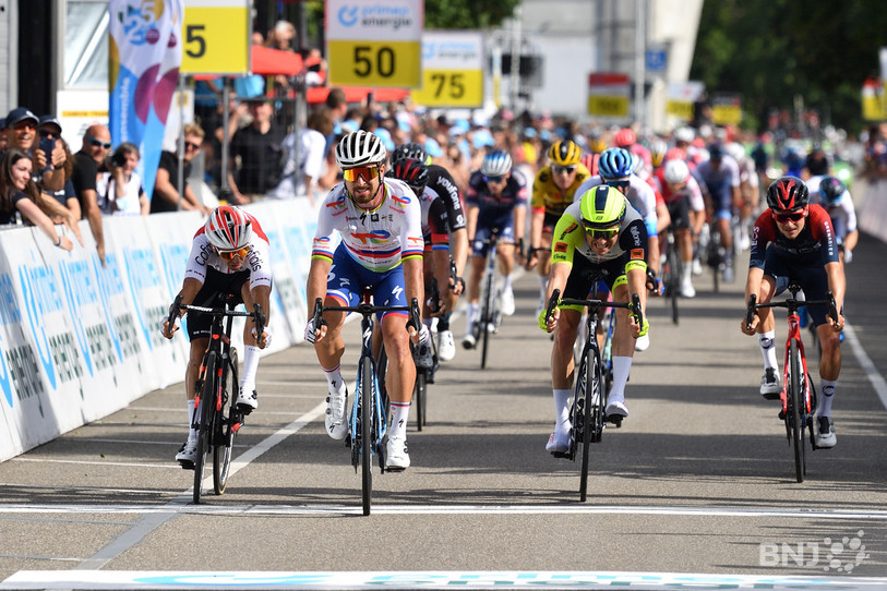 Le Slovaque Peter Sagan remporte le sprint de cette 3e étape à Granges (photo : Georges Henz).