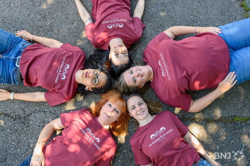 Le comité de la Maison de la Danse avec sa présidente Mélanie Capelli-Geiser (en bas à gauche). Tous les membres de l'école s'apprêtent à vivre un week-end chargé en émotions. (Photo : Danilo Corvaglia).