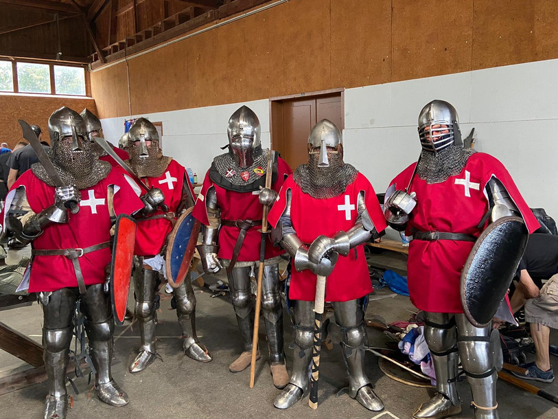 Les Whites Wolves prêts à combattre. (Photo W.Wolves)
