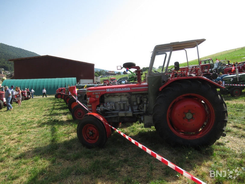 Le tracteur Hürlimann D-150 S exposé à Villeret.