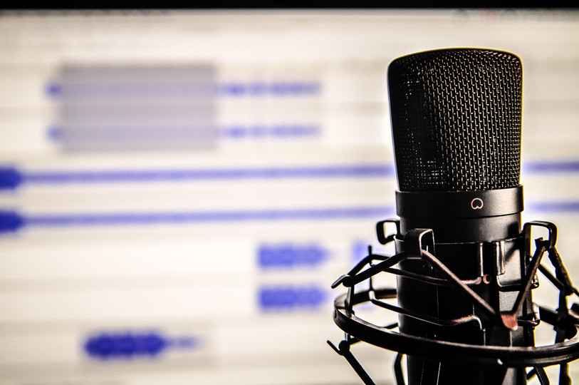 La série de Podcast, le Bruit des mots, a été réalisée par des élèves du Lycée cantonal. (Photo : libre de droits).