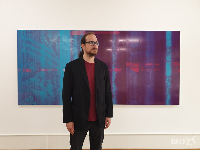 La dernière partie de l’exposition d’Emmanuel Van der Auwera, appelée « Memento » présente des images de médias retravaillées dans l’usine de production d’un des principaux journaux belges.