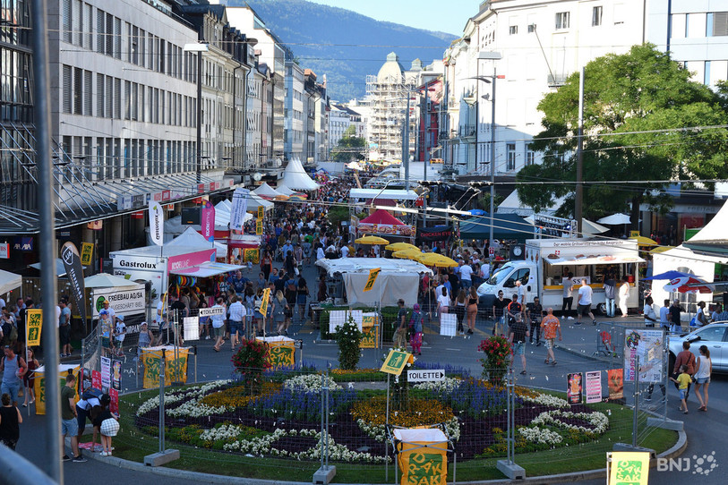 Plus de 400 stands attendent les fêtards ce week-end à Bienne.