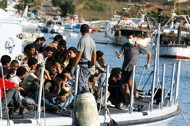 « Lampedusa noborder 2007-2 » par Sara Prestianni