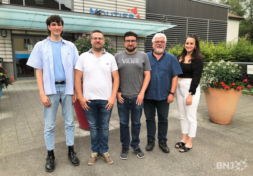 Cinq des sept membres du Conseil de ville prévôtois qui siègeront au sein de la Commission spéciale mixte pur l'accueil de Moutier dans le canton du Jura: Léonard Paget (Les Verts), Clément Piquerez (Le Rauraque), Julien Berthold (PCSI), Roland Piquerez (PDC) et Marina Zuber (PSA, de gauche à droite). Manquent sur la photo: Cédric Erard (PSA) et Enzo Dell'Anna (RPJ), qui n'étaient pas présents au législatif lundi soir.