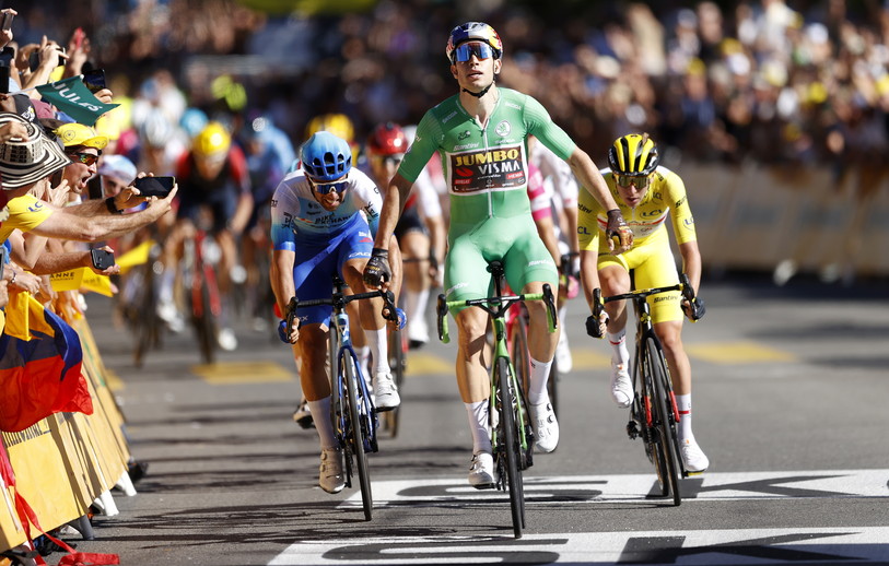   Wout Van Aert s'est vite remis de la perte de son maillot jaune il y a deux jours. (Photo : EPA/YOAN VALAT) Wout Van Aert s'est vite remis de la perte de son maillot jaune il y a deux jours. (Photo : EPA/YOAN VALAT)