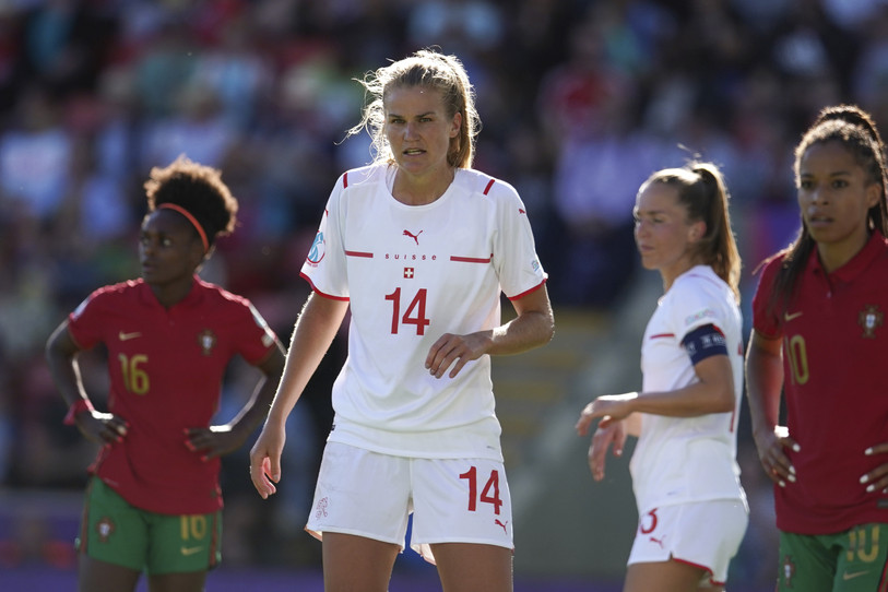 Auteure du deuxième but suisse, Rahel Kiwic et ses coéquipières peuvent s'en vouloir. (AP Photo/Dave Thompson)