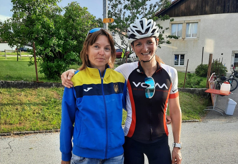 L'athlète franc-montagnarde Marianne Froidevaux fait l'intermédiaire entre l'entraîneure ukrainienne et les organisateurs de course de la région.