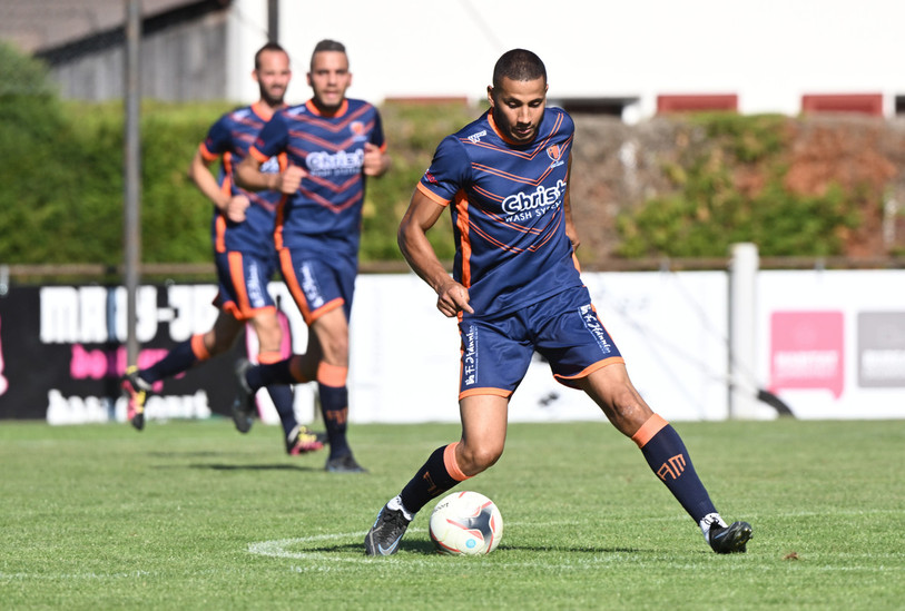 Karim Ghomrani et le FC Ajoie-Monterri ont craqué en toute fin de match ce samedi (photo : archives/Georges Henz).