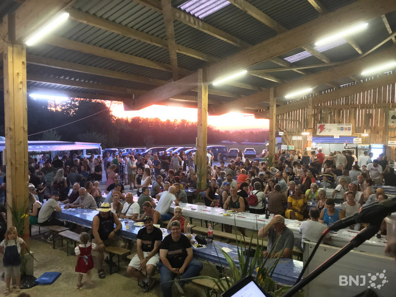 C'était l'affluence des grands soirs à Grandfontaine.