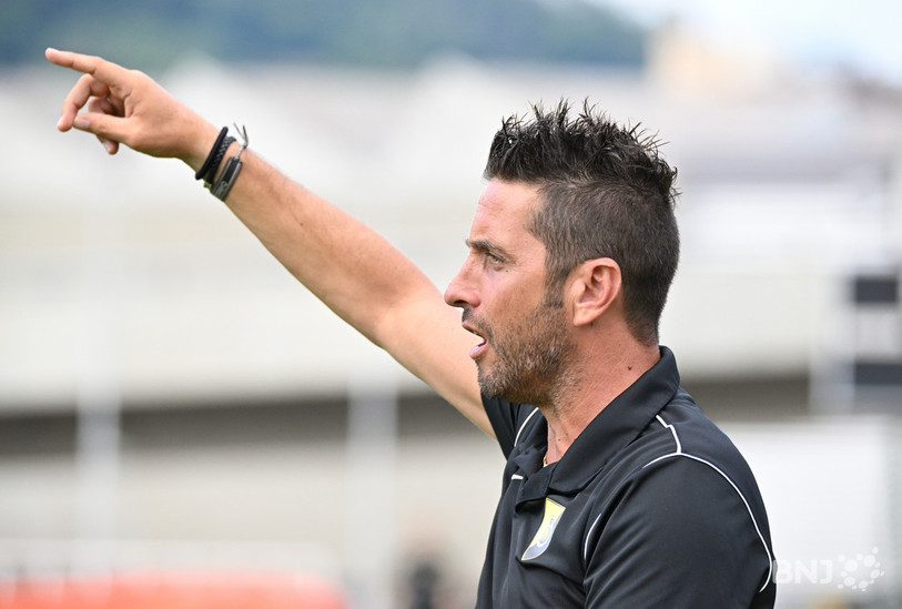 Anthony Sirufo aura de nouveaux joueurs sous ses ordres aux SR Delémont. (Photo : archives Georges Henz)