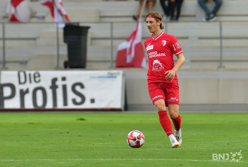 Matthew Mäder va troquer le maillot du FC Bienne pour le jaune et noir des SR Delémont. (Photo : archives Georges Henz)