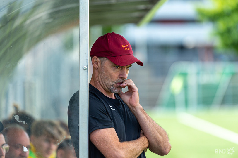 Pascal Oppliger devra trouver des solutions face à l'armada genevoise samedi à la Charrière. (photo : archives)