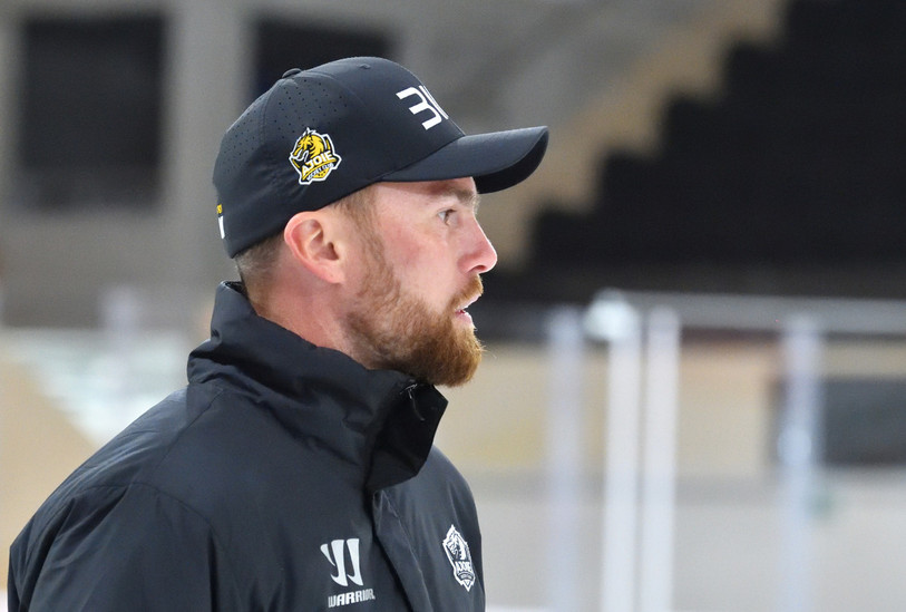 Filip Pesan et le HC Ajoie trouvent gentiment leurs marques (photo : archives/Georges Henz).