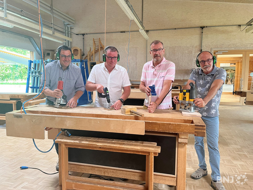 Les membres de l'AJMCE ont présenté mardi les activités prévues pour le 100e anniversaire de l'association.