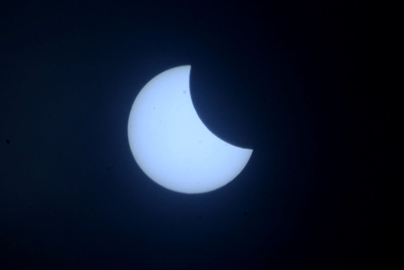 L'éclipse vue par un auditeur. (Photo: Emmanuel Fahrni).