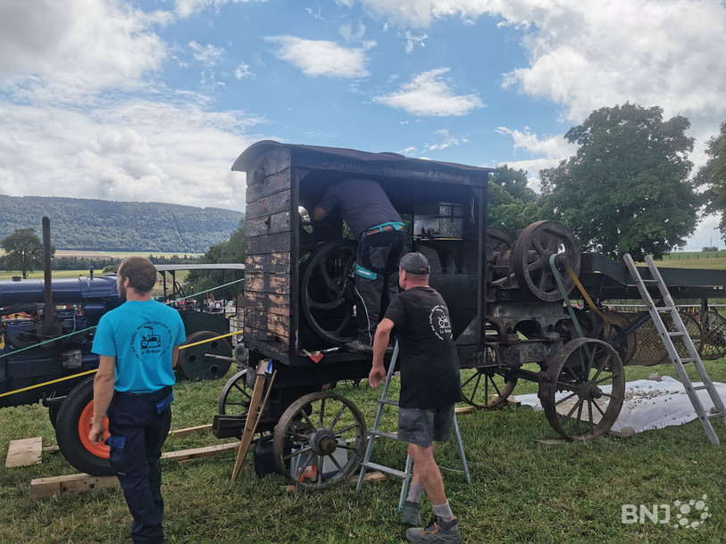 Principale attraction de la manifestation, l'amicale des vieilles machines agricoles de La Brévine présente sa collection de plus de 40 tracteurs.