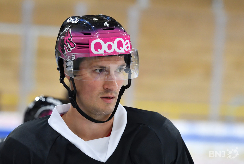 Absent des patinoires depuis bientôt un an, Jonathan Hazen va devoir passer par la case opération. (Photo : Georges Henz)