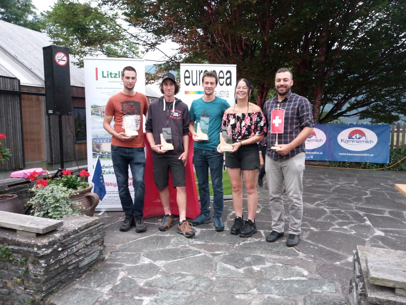 L'équipe de SuTanguy Veya, Valentin Reuse, Candide Maye, Gaëlle Hirchi et leur coach Grégoire Bonvin est devenue vice-champions d'Europe des disciplines agricoles. (Photo : Europea Switzerland).