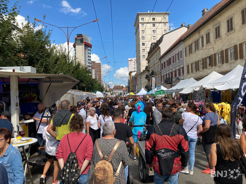 La foule était au rendez-vous dimanche après-midi à la Braderie.