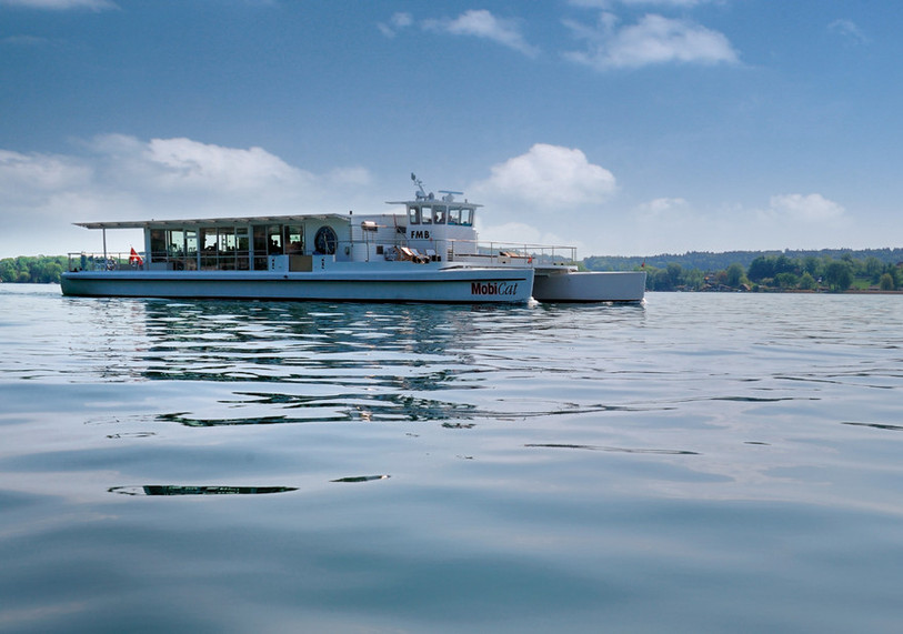 Le catamaran solaire de la Société de Navigation du Lac de Bienne