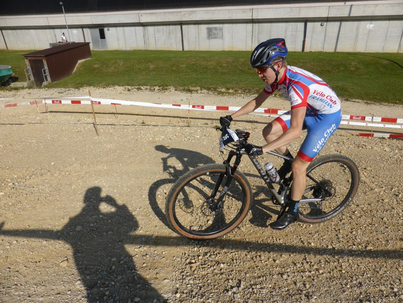 Pavel Hasler va retrouver son VTT dimanche pour participer à l'Eole Bike après avoir enfourché son vélo de route samedi sur le Tour du Jura (photo : VC Tramelan).