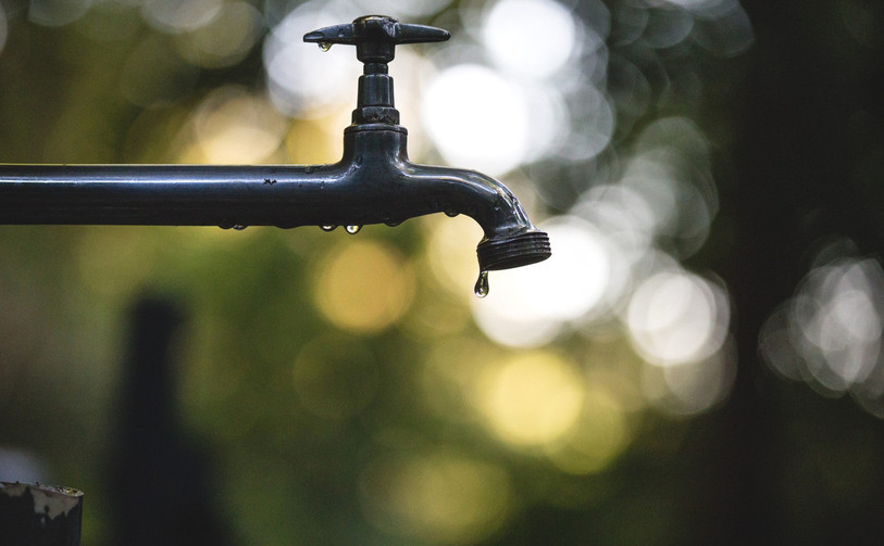 Il est à nouveau possible d'utiliser l'eau sans restrictions, mais la commune appelle toutefois à le faire avec parcimonie. (photo d'illustration).