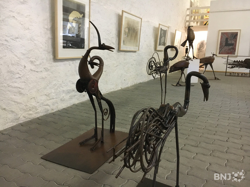 Les sculptures de Jacques Humair se promènent dans l'Espace courant d'art.