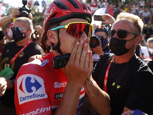 Le Belge Remco Evenepoel s'adjuge à 22 ans le Tour d'Espagne ce dimanche. (Photo : EPA / Javier
Lizon).