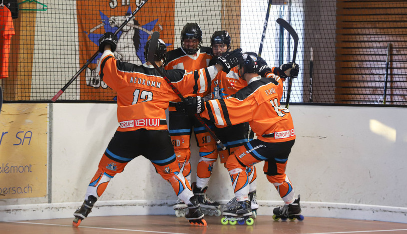 Le SHC Rossemaison peut fêter un 1er succès dans la finale des play-off (photo : archives/Mauricette Schnider).