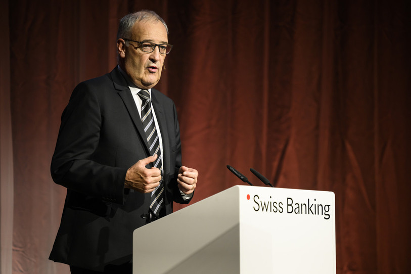 Guy Parmelin était également présent au Temple du Bas à Neuchâtel. (Photo: KEYSTONE/Jean-Christophe Bott)