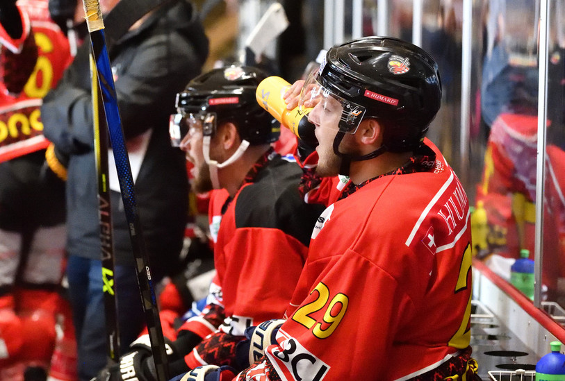 Karim Bouchareb et le HC Franches-Montagnes vivent un début de saison compliqué en MyHockey League (photo : archives/Georges Henz).
