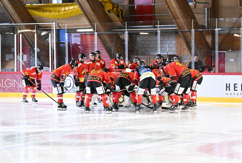 Le HC Franches-Montagnes a remporté sa 4e victoire de la saison. (Photo : archives Georges Henz)
