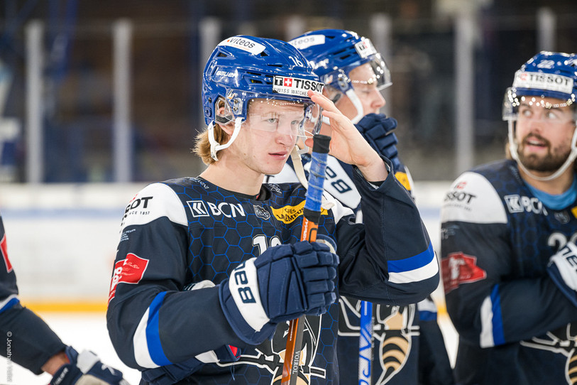 Ludovic Voirol et ses coéquipiers du HCC ont concédé trop de pénalités mardi soir à Langenthal (photo : Jonathan Vallat).