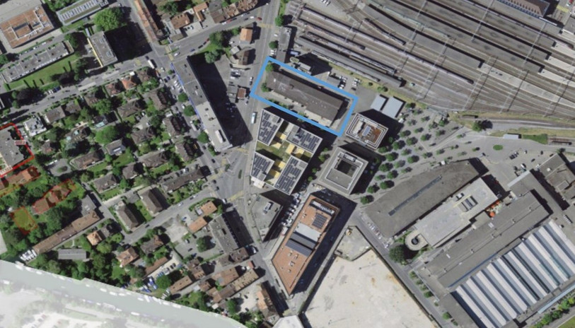 Un centre de santé pourrait voir le jour derrière la gare de Bienne. (Photo : CHB) 