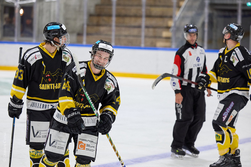 Ça rigole enfin pour Matthieu Tschanz et le HC St-Imier (photo : archives/Damien Carnal).