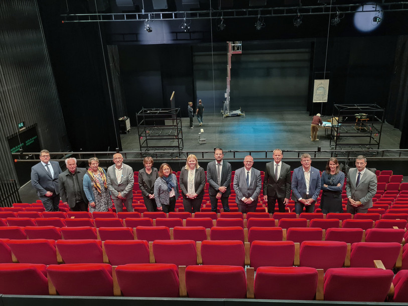 Les autorités jurassiennes et belfortaines se sont rencontrées mardi au Théâtre du Jura à Delémont.