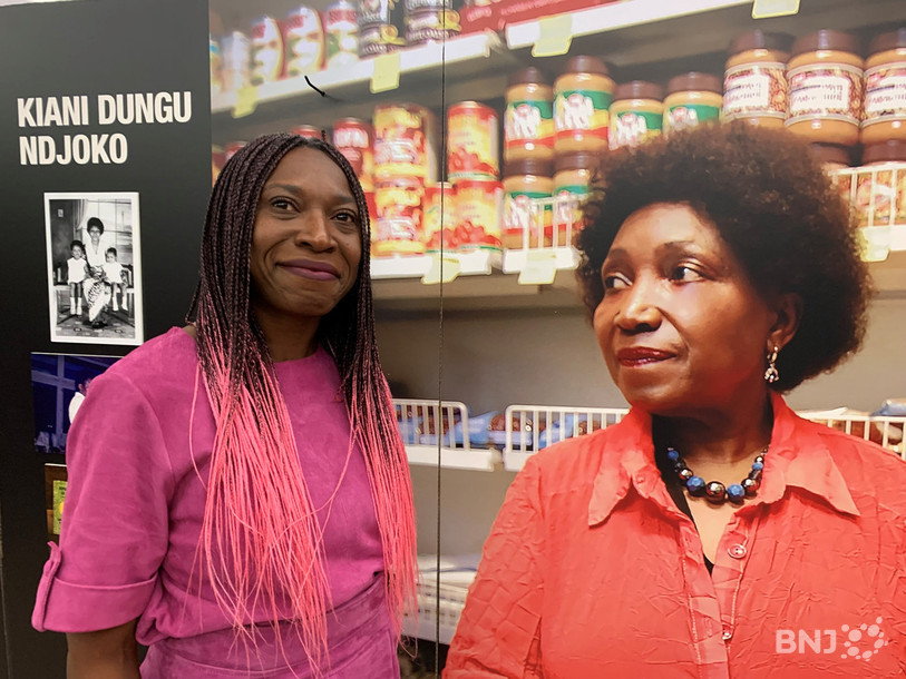 Nadine Ndjoko Peisker, coordinatrice du Festival Black Helvetia, au cœur de l'exposition « Être une femme noire ou afrodescendantes en Suisse ». 