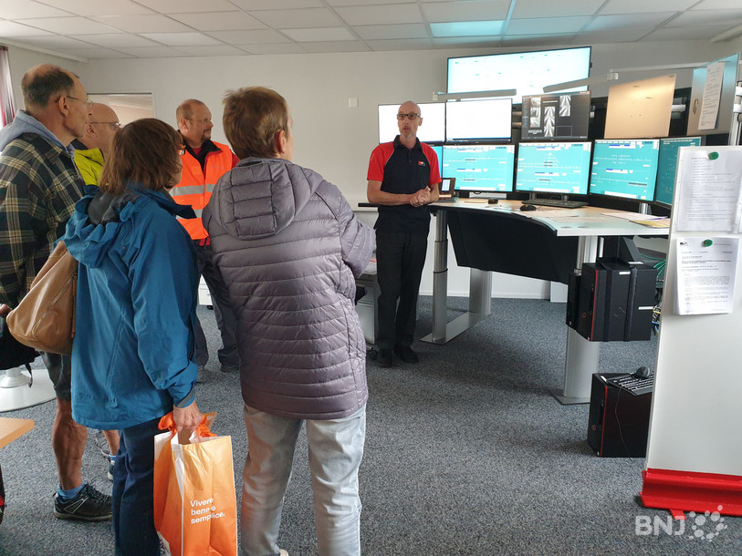 Les amateurs de trains pouvaient pénétrer dans les bureaux de la gare de Tramelan pour en apprendre davantage sur métier de gestionnaire de trafic.