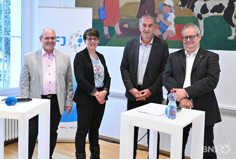 Les candidats à la mairie de Haute-Sorne (de gauche à droite) : Eric Dobler, Valérie Soltermann, Etienne Dobler et Raoul Jaeggi. (Photo : Georges Henz).